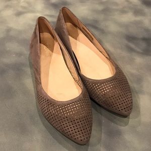 Vionic suede casual flat